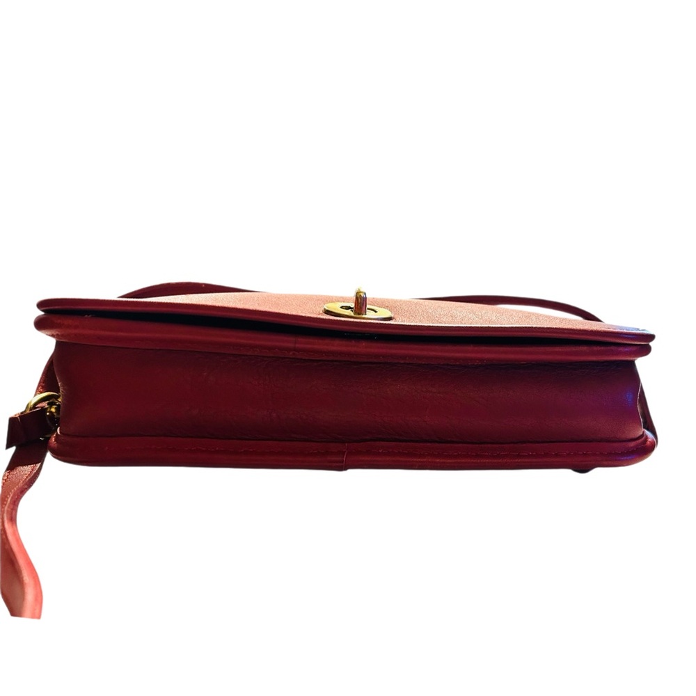 Vintage Coach Turn-Lock Classic Red Leather Pocket Purse Crossbody Bag - Picture 5 of 12